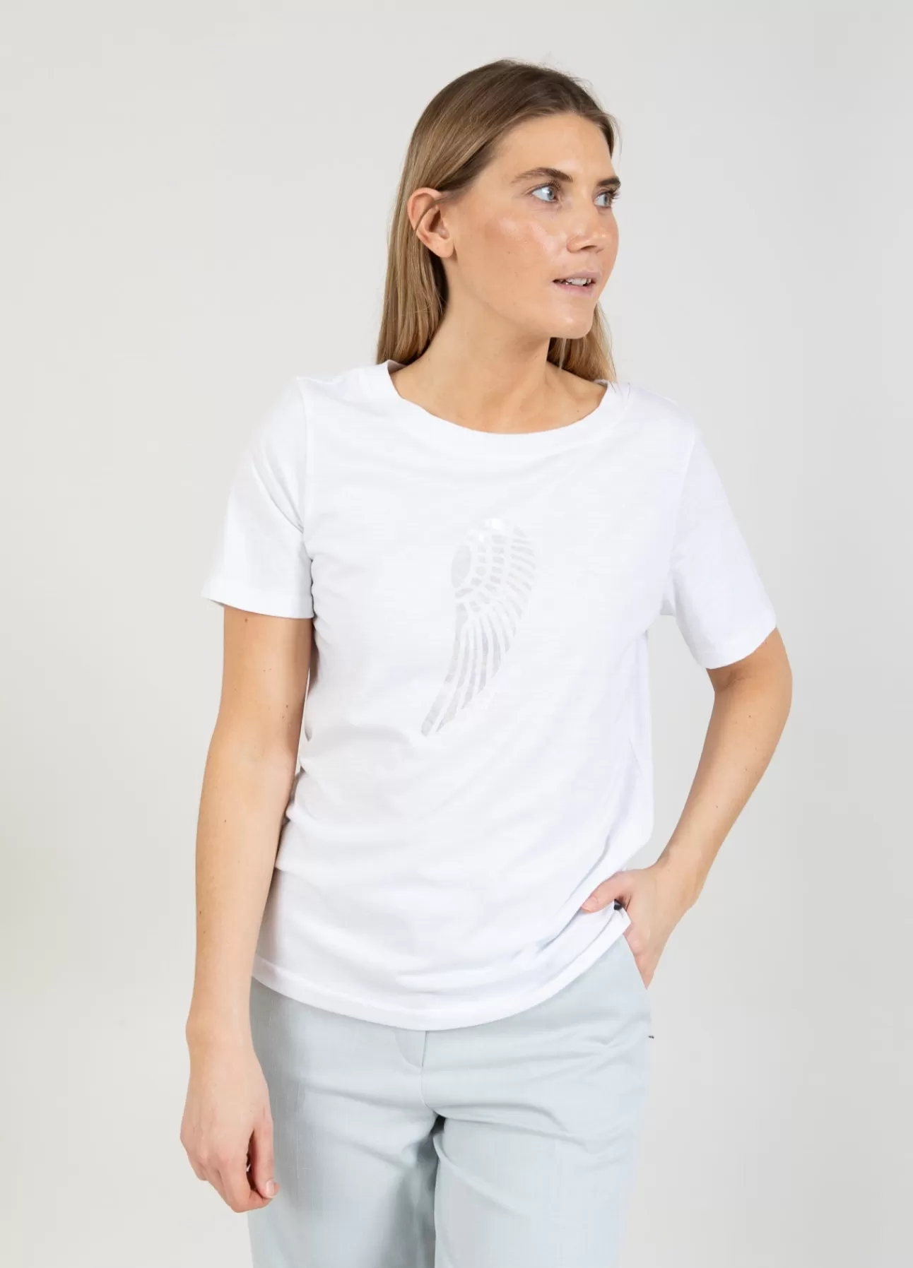 Kvinnor Coster Copenhagen T-SHIRT MED VINGTRYCK